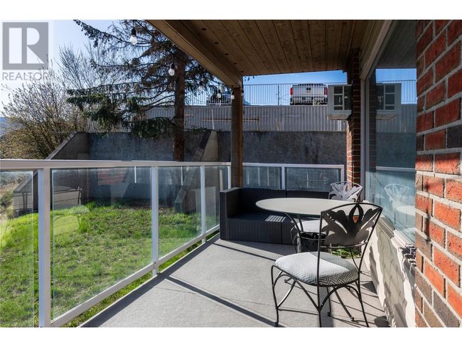 3 - 320 Powers Rd, Condo with 2 bedrooms, 2 bathrooms and 2 parking in Kamloops BC | Image 5