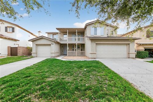 33139 Bayhill Rd, Yucaipa, CA, 92399-3453 | Card Image