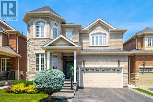 upper-30 Eatonville St, Brampton, ON, L7A0M7 | Card Image