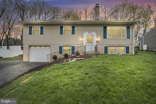 7169 Chambers Hill Rd, HARRISBURG, PA, 17111-5110 | Card Image