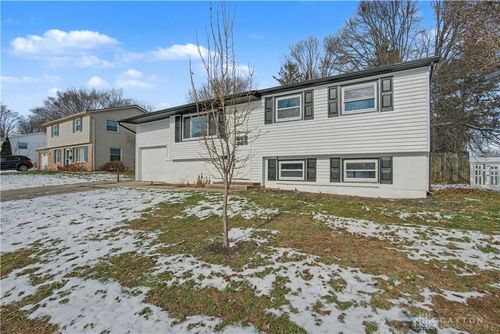 1015 Van Arden Dr, Vandalia, OH, 45377-2922 | Card Image