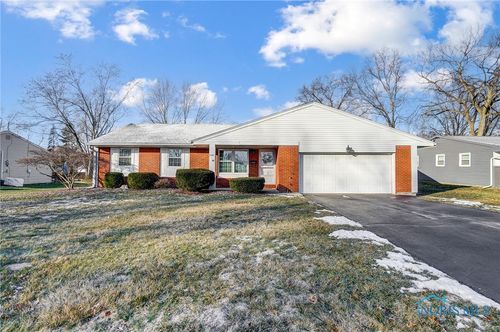 5247 Silvertown Drive, Sylvania, OH, 43560 | Card Image