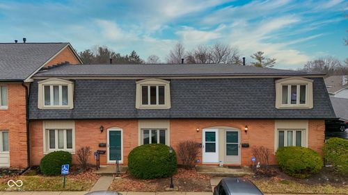 1131 Canterbury Sq, Indianapolis, IN, 46260-2270 | Card Image