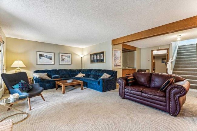 89 Shawnee Rise Sw, Home with 3 bedrooms, 3 bathrooms and 4 parking in Calgary AB | Image 24