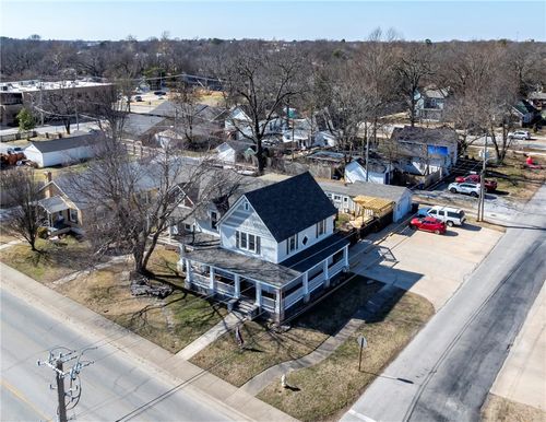 400 S Mount Olive St, Siloam Springs, AR, 72761-3226 | Card Image