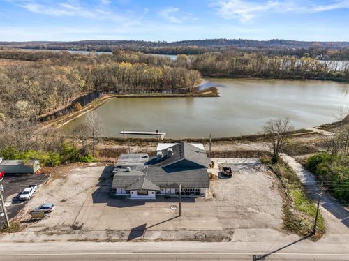 617 Green Blvd, Aurora, IN, 47001-1503 | Card Image