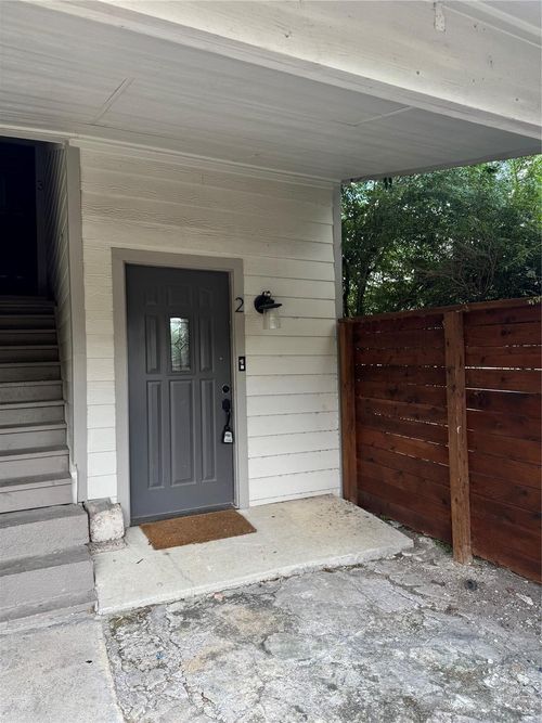 apt-2-4630 Woodside St, Houston, TX, 77023-1360 | Card Image