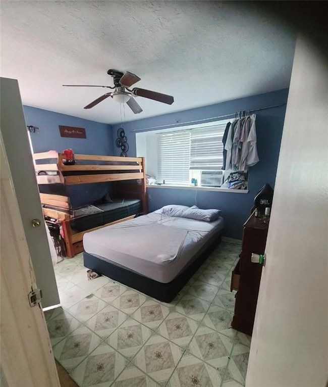 4826 Macridge Blvd, House other with 3 bedrooms, 2 bathrooms and 1 parking in Houston TX | Image 7