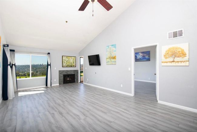 Living Room | Image 5