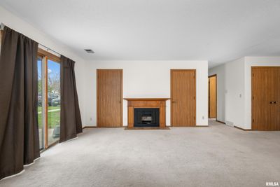 3 - 4725 Kynnelworth Drive, Condo with 2 bedrooms, 2 bathrooms and null parking in Bettendorf IA | Image 3