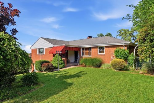 2363 Willowbrook Rd, Upper St Clair, PA, 15241-1740 | Card Image