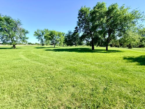 2520 Quail Run Boulevard, ABERDEEN, SD, 57401 | Card Image