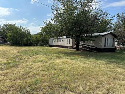 429 Skylark Drive, House other with 3 bedrooms, 2 bathrooms and null parking in Granbury TX | Image 3