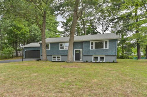 11 Cottonwood Dr, Hudson, NH, 03051-4718 | Card Image
