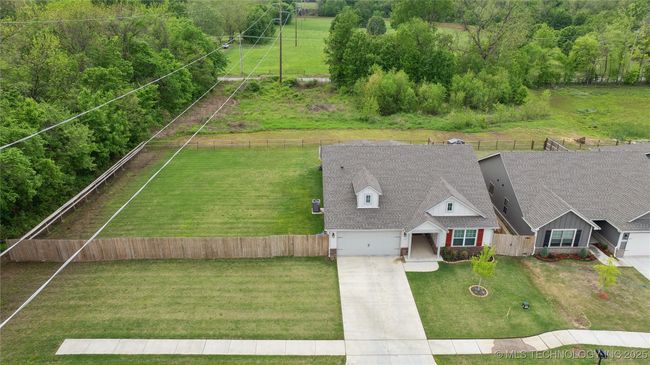 HUGE CORNER, DOUBLE LOT | Image 33