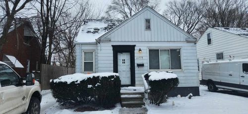 11776 Rossiter St, Detroit, MI, 48224-1105 | Card Image