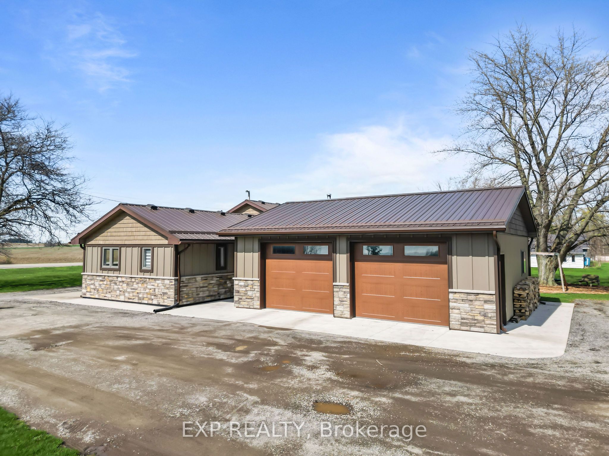 Residential in Strathroy-Caradoc 2