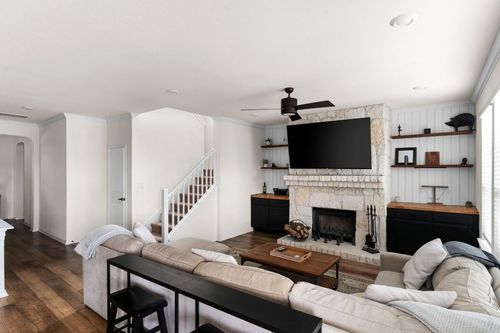 2-7810 Song Sparrow Dr, Austin, TX, 78744-4711 | Card Image