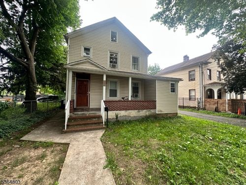 354 E 2nd St, Plainfield, NJ, 07060-1310 | Card Image