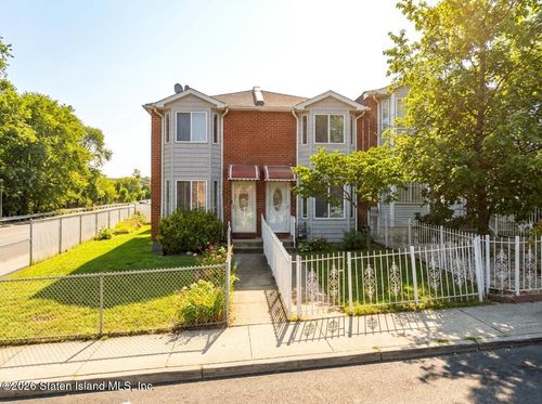 3 Van Pelt Ave, Staten Island, NY, 10303-2478 | Card Image