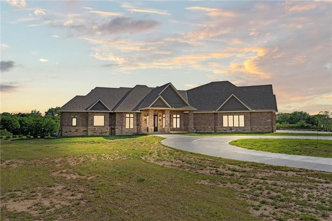 18405 371 Hwy, House other with 4 bedrooms, 6 bathrooms and null parking in Platte City MO | Image 4
