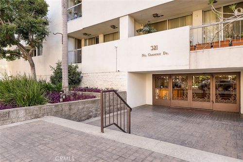 apt-404-321 N Oakhurst Dr, Beverly Hills, CA, 90210-4151 | Card Image