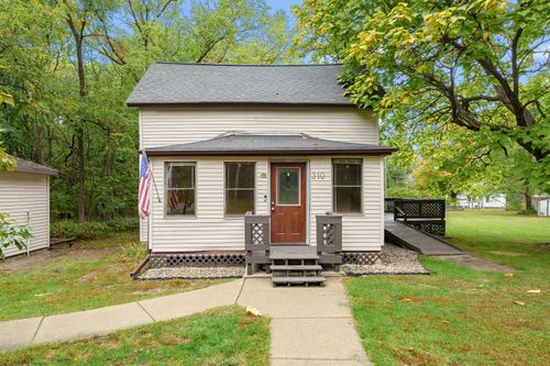 310 Cedar St, Decatur, MI, 49045-8854 | Card Image