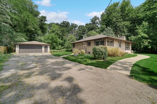 2375 Indian Boundary Rd, Chesterton, IN, 46304-2645 | Card Image