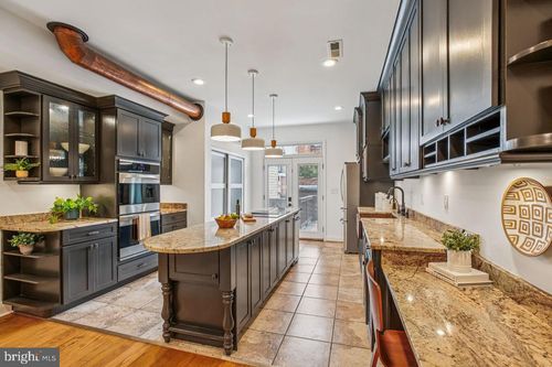 1124 G St Ne, WASHINGTON, DC, 20002-4416 | Card Image