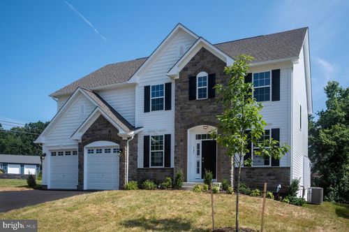 623 Plainview Dr, FREDERICKSBURG, VA, 22405-2500 | Card Image