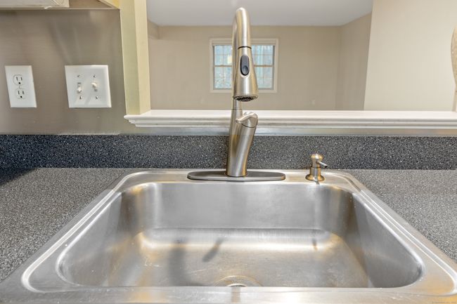 2 - 2 Chestnut Dr, Condo with 3 bedrooms, 3 bathrooms and null parking in Niantic CT | Image 9