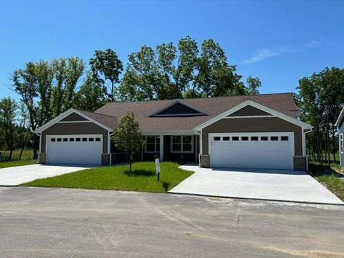 305 Edenview, EDEN, WI, 53019 | Card Image