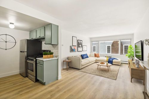 apt-2-99 E 54th St, Minneapolis, MN, 55419-1952 | Card Image