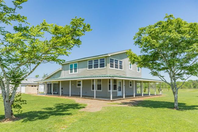 23702 Fm 521 Rd, House other with 3 bedrooms, 2 bathrooms and 7 parking in Angleton TX | Image 10
