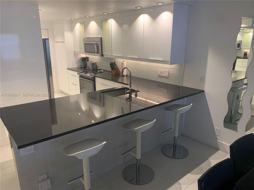 apt-221-2326 S Cypress Bend Dr, Pompano Beach, FL, 33069-5655 | Card Image