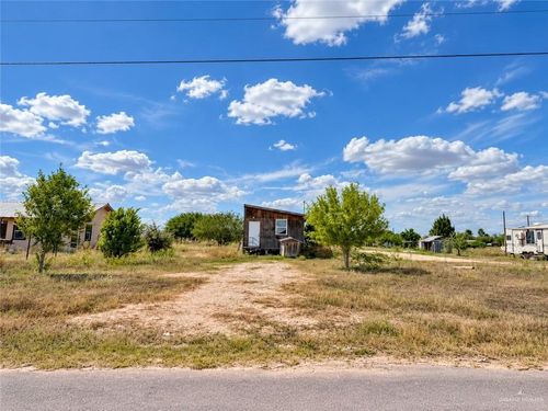24611 Beach St, Edcouch, TX, 78538-0285 | Card Image