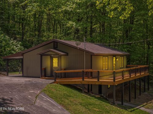 118 Clark Ln, Harriman, TN, 37748-5531 | Card Image