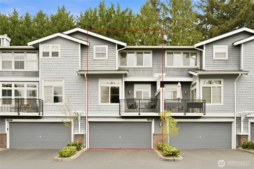 8806-8806 123rd Ln Ne, Kirkland, WA, 98033-5876 | Card Image