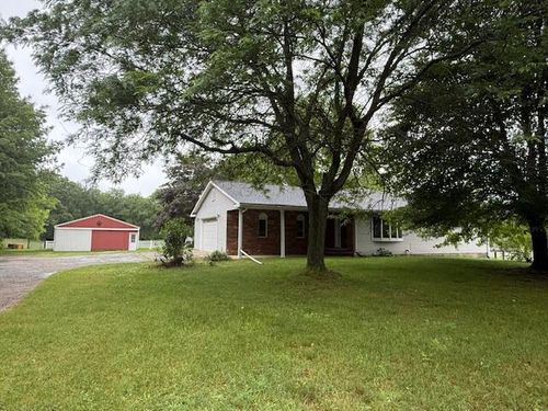 6990 Kennedy Rd, Munith, MI, 49259-9758 | Card Image