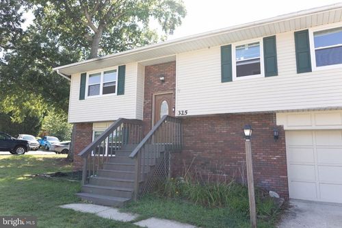 325 Londontown Rd, EDGEWATER, MD, 21037-2351 | Card Image