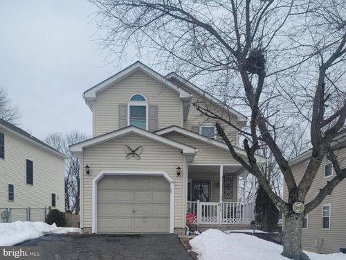 636 Upland St, POTTSTOWN, PA, 19464-5183 | Card Image