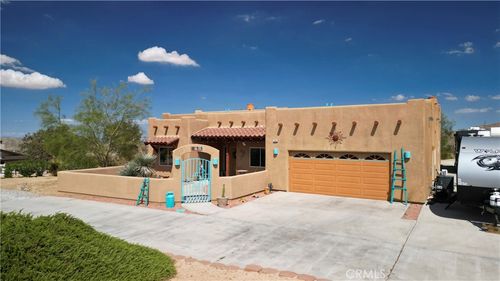 7125 Sunny Vista Rd, Joshua Tree, CA, 92252-2763 | Card Image