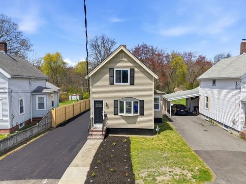 51 Shores St, Taunton, MA, 02780-2926 | Card Image