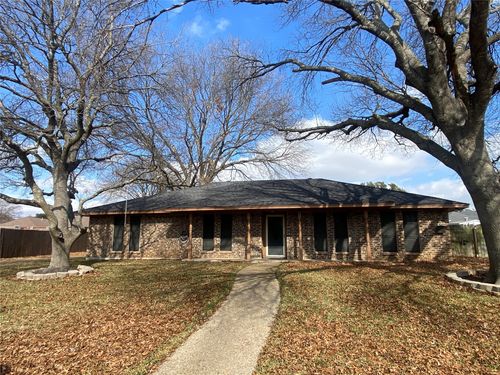 911 Cambridge Drive, Duncanville, TX, 75137 | Card Image