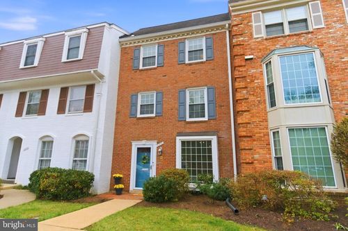 6805 Market Square Dr, MCLEAN, VA, 22101-2922 | Card Image