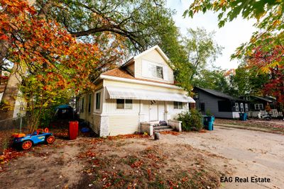 2912 9th Street, House other with 3 bedrooms, 1 bathrooms and null parking in Muskegon MI | Image 1