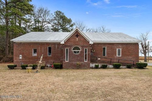 8140 Us Highway 258 N, Farmville, NC, 27828-9523 | Card Image