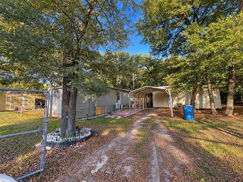 632 Cumberland Trl, Valley View, TX, 76272-6583 | Card Image
