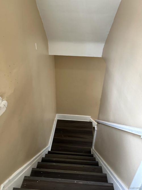 2477 Waverly St, Detroit, MI, 48238-3581 | Card Image