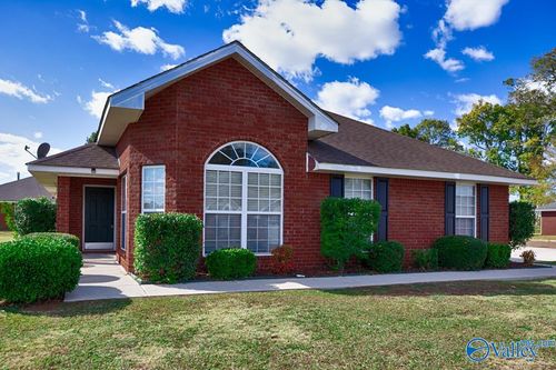 126 Herrick Dr Sw, Huntsville, AL, 35824-2519 | Card Image